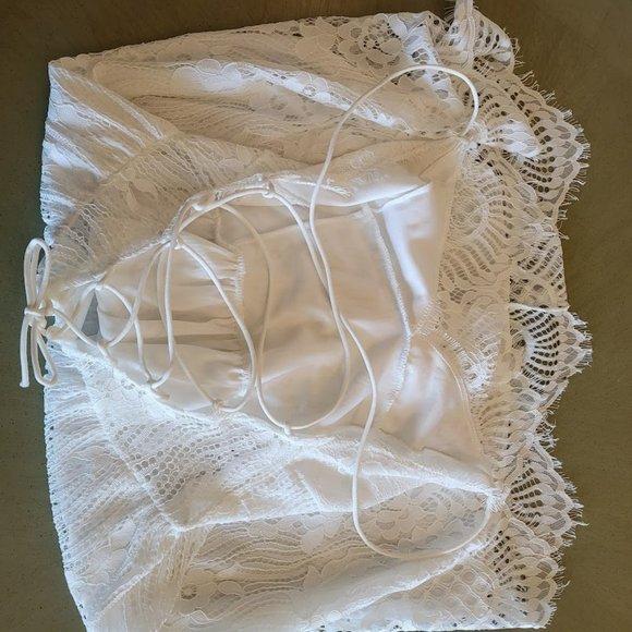 White Lace Spaghetti Strap Style Dress - Medium - Picture 7 of 9